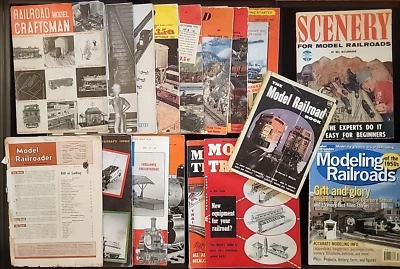 Lote de 15 revistas y libros surtidos de la década de 1950, modelismo ferroviario y más Foto 1 de 4