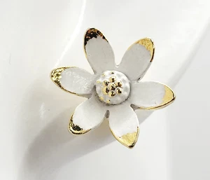 Daisy Flower White Hand Painted Gold Gilded Six Petal Dainty Pierced Earrings - Picture 1 of 23