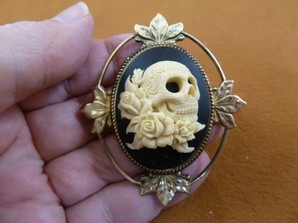 CM188-2 Skull Rose Day of the Dead sugar white + black CAMEO Pin Pendant brooch - Image 1 of 1