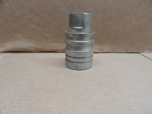 Pioneer 4250 Hydraulic Quick Connect Hose Coupling Steel Body Sleeve Lock NOS - Picture 1 of 8