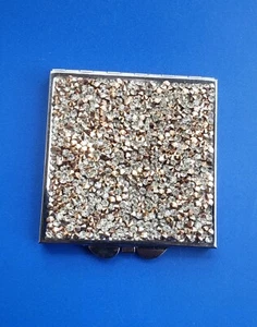 Specchio a mano compatto tono argento vintage con design strass astratti - Foto 1 di 5