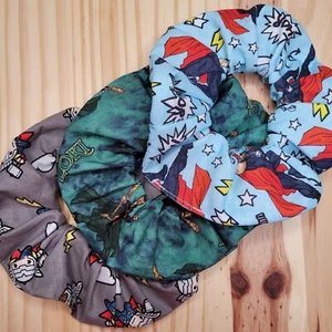 Thor Scrunchies | Loki Scrunchies | Hecho a mano en EE. UU. | Silicona elástica - Imagen 1 de 6