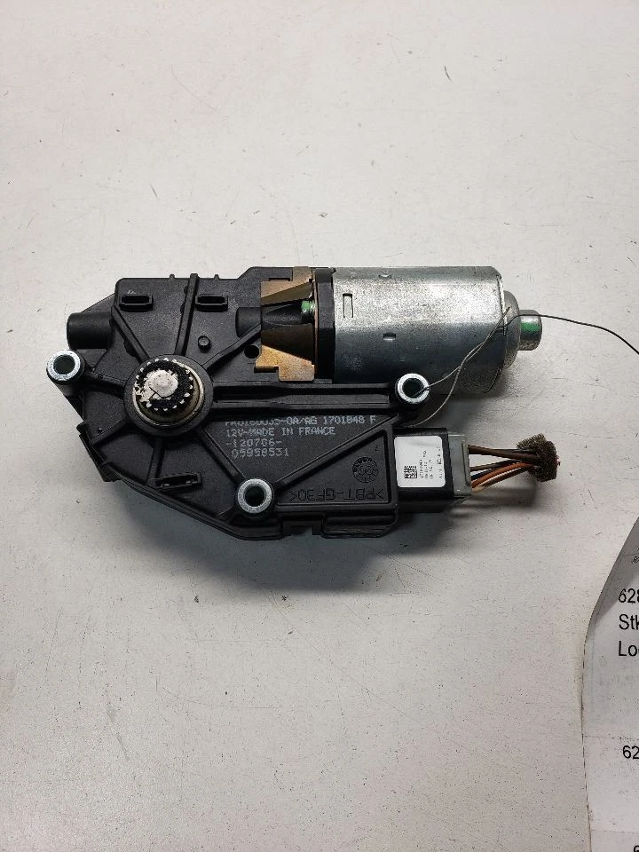 Motor de techo Santa Fe 2007 1434876 Foto 1 de 4