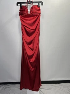 Laura Woman’s Red Sleeveless Formal Evening Gown, Size 8. - Picture 1 of 9