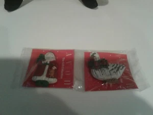 2 Vintage Avon Christmas Magnets Santa with Tree and Country Goose in sealed Bag - Picture 1 of 5