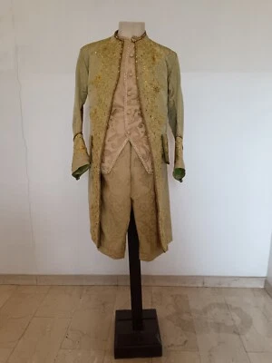 Abito storico uomo 1700: Costume Marchese - Immagine 1 di 4