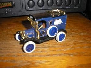 Vintage #2 Ertl Toys Thunderhills Couples Classic 1913 Ford Model T Delivery Van - Picture 1 of 5