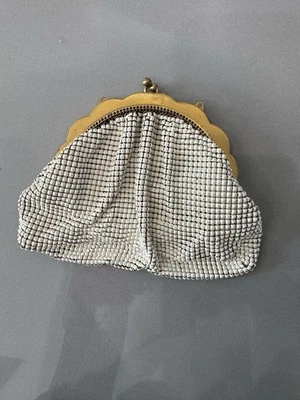 Bolso clutch de malla Whiting & Davis OffWhite de colección Foto 1 de 4