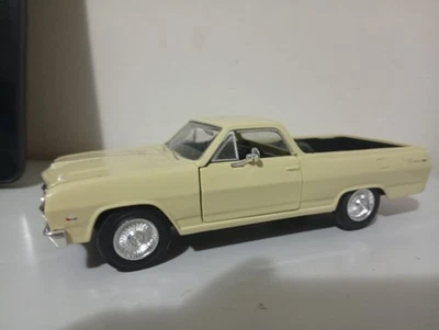 Chevrolet Impala Pick Up 1/24 Welly - Immagine 1 di 4