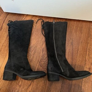 Born Felicia Distressed Tall Black oiled Leather stack Heeled Boot size 6.5 - Picture 1 of 11
