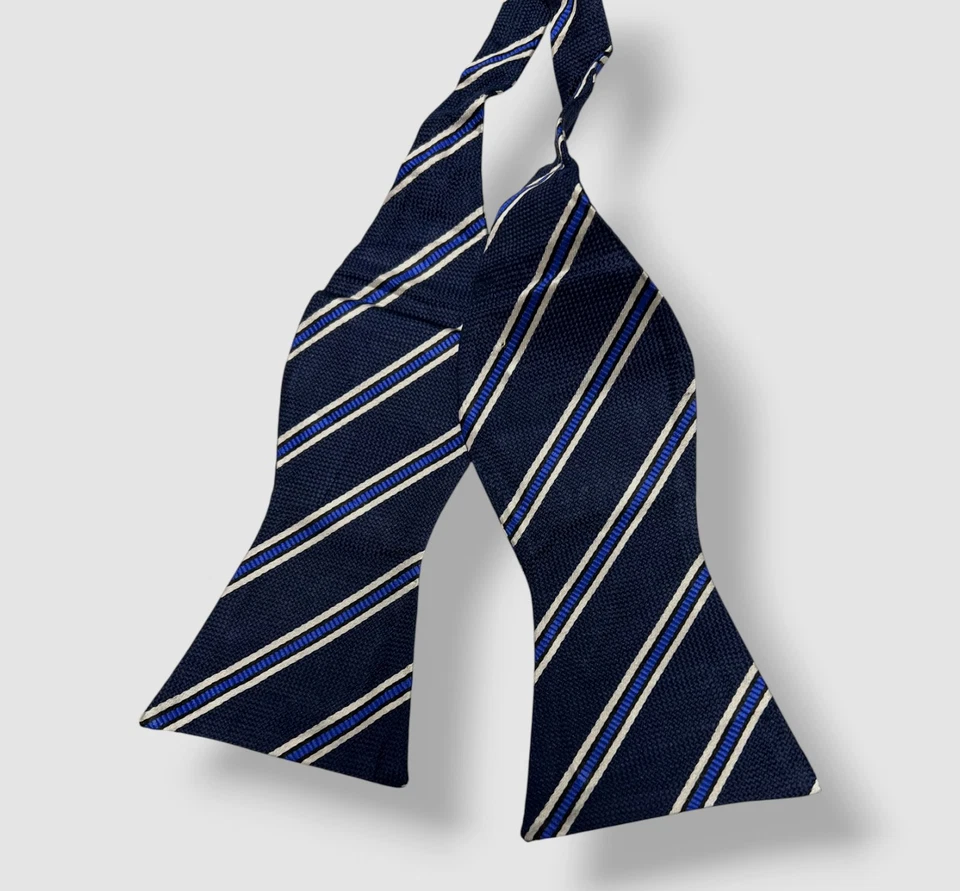 Pajarita Tommy Hilfiger para hombre azul a rayas Foto 1 de 1