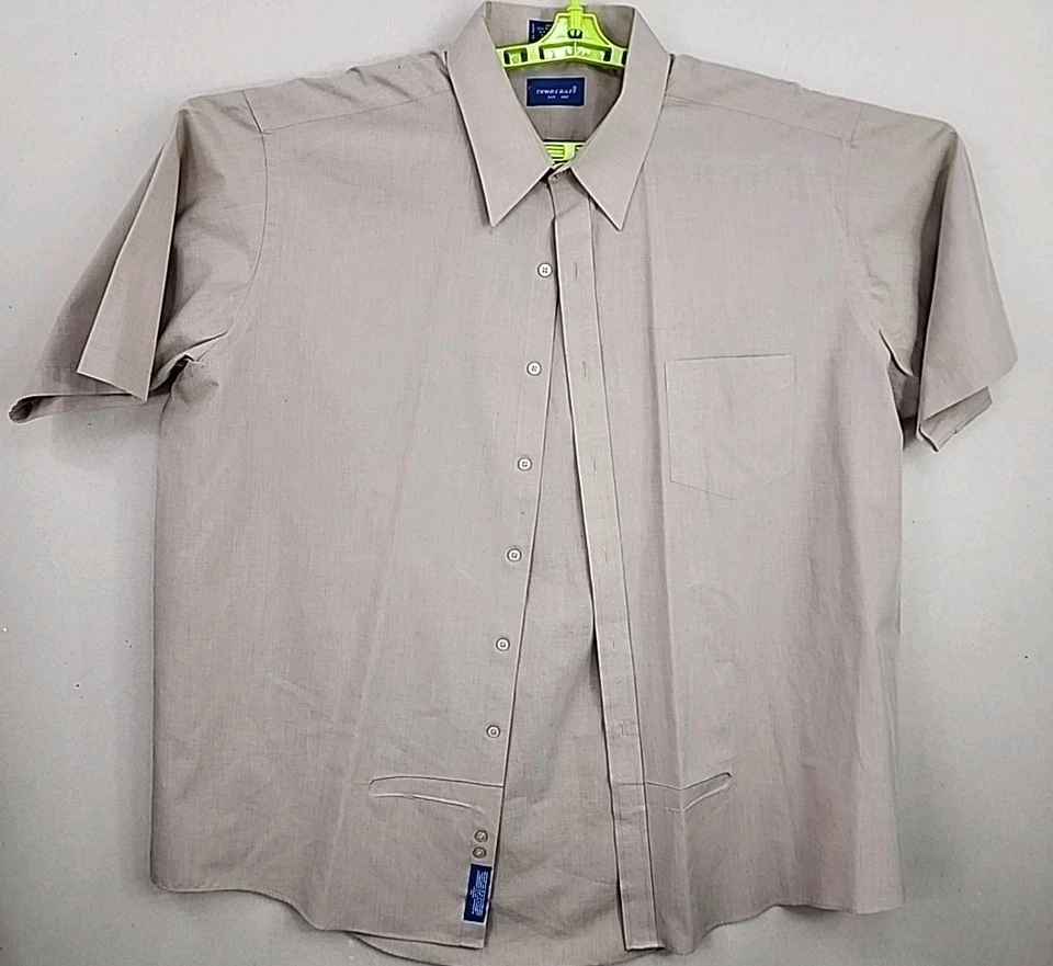 Camisa ligera Towncraft para hombre manga corta abotonada talla 18 tostada Foto 1 de 4