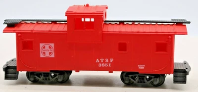 HO Scale Santa Fe ATSF 3851 Safety First Red Caboose 1:87 Gauge - Image 1 of 4