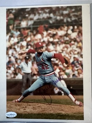 Bruce Sutter Signed Autographed Cardinals 8x10 Photo Hunt Auctions Certified HOF - Image 1 of 2