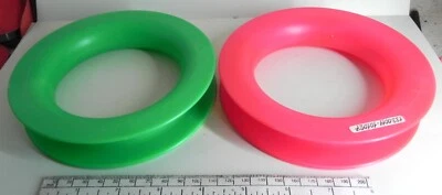 Spools / Line Handles - Red & Green Pair - Diameter 150 Mm - Image 1 of 4