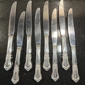 Wm. A. Rogers Oneida LTD. Silverplate 8 coltelli da tavola - motivo Valley Rose - Foto 1 di 4