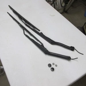 97 98 99 00 01 02 03 04 CHEVY CORVETTE ORIGINAL GM WIPER ARM SET LEFT AND RIGHT - Bild 1 von 4