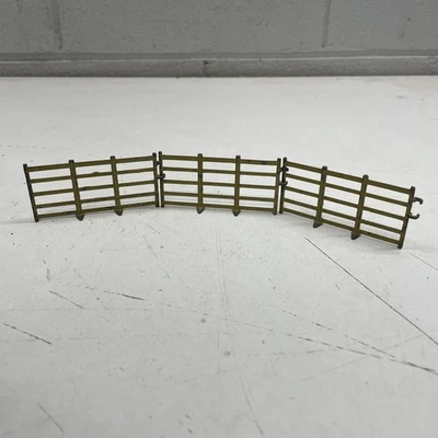 ORIGINAL VINTAGE RETRO TOY LOT LEAD CAST Britains Farm Gate Lot Mancave - Image 1 of 4