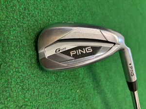 "Cuña de lanzamiento Ping G425 punto negro, rígida S300 105 DG Stee, 35,5"" buen estado" - Imagen 1 de 7