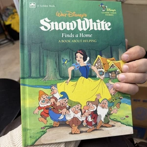 Walt Disney's Snow White Finds A Home 1987 Hardcover - Picture 1 of 8