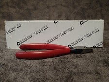 Milwaukee 8 in. Diagonal Cutting Pliers with Fish Tape Puller and Dipped Grip 48-22-6508