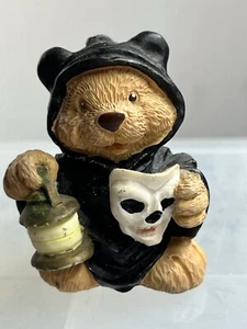 Scary Hollowern Decoración del Hogar Pequeño Oso Estatuilla Calavera Ojos Negros Sudadera con Capucha Negra - Imagen 1 de 8