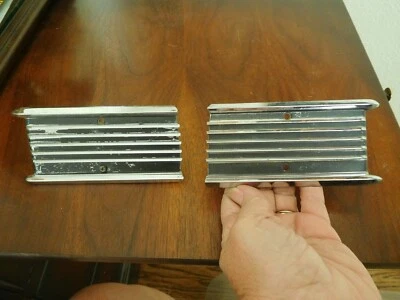 1966 CHRYSLER 300 LH RH DOOR LOUVERS UPPER SMALL 2574773 2574774 - Image 1 of 4