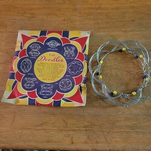 VINTAGE 1950 KENNER "THE DOODLER WIRE AND SPHERE GAME" MADE IN USA - Picture 1 of 9