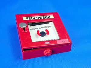ABB Druckknopfmelder / Brandmelder / Feuermelder typ: MHD4 - Bild 1 von 4