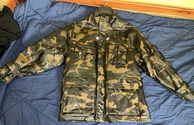 Hombres Y2K RARO Nuevo Con Etiquetas Wilson Cuero M. Julian Camoflauge Chaqueta Militar Foto 1 de 4