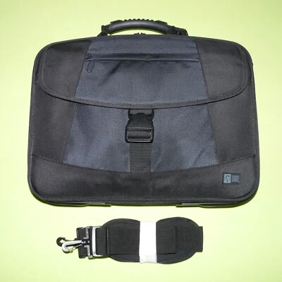 Case LOGIC * Laptop Tasche Schwarz * Laptop Umhängetasche * Notebook 16" * NEU! - Bild 1 von 4