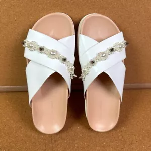 Sandalia Simone Rocha Cuero Blanco Perla y Espiga Tachonada Slides en EU 36 / US 6 - Imagen 1 de 6