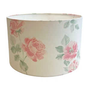 Pantalla de lámpara de tela rubor Laura Ashley Albertine - Imagen 1 de 1