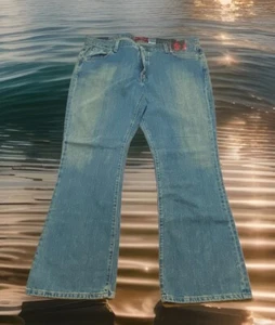 Pantalones de mezclilla Levis 515 para mujer 16 Nouveau corte bota tiro bajo azul nuevos con etiquetas - Imagen 1 de 8