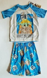 Star Wars Baby Yoda "Galaxy's Most Wanted" 2-Piece Pajama Set Boys' Size 4/5-New - Picture 1 of 7