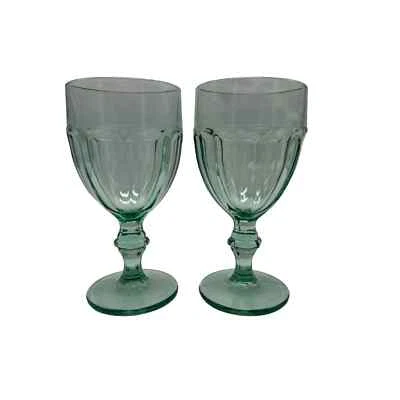 Libbey DuraTuff Juego de 2 copas de pedestal verde para bebidas heladas - Usado en excelente estado Foto 1 de 4
