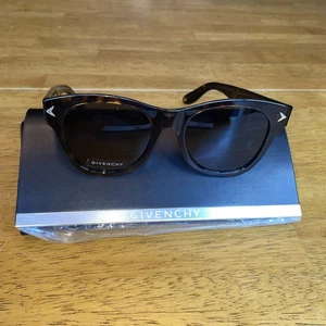Givenchy Sunglasses Women JJ2 Round Cat-Eye Dark Havana *COA* - Picture 1 of 7