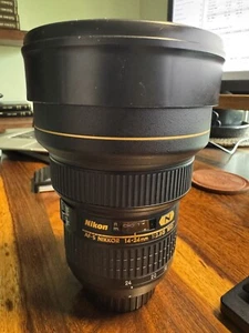 Nikon Zoom-Nikkor 14-24mm f/2.8 AF-S G ED IF VR Lens - Picture 1 of 7