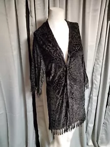 ONE SIZE Black Burn Out Velvet Fringed Shawl jacket Duster Coat Kendall & Kylie - Picture 1 of 6