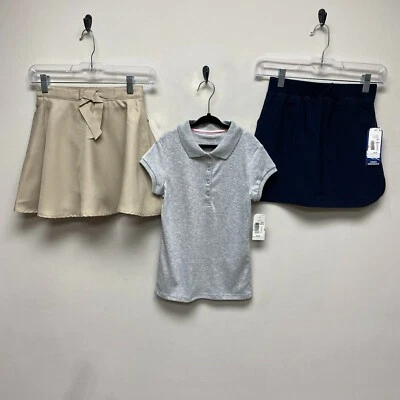 Nautica Big Girls 海军蓝卡其色校服表演 T 恤 3 件套短裤 7 件套 — 第 1/4 张图片