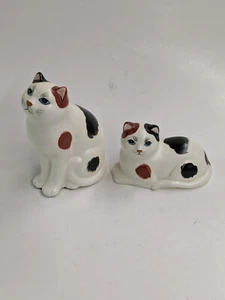 2 Diff. 1985 Vintage Royal Orleans Ceramic Calico Cats with Blue Eyes - Picture 1 of 5