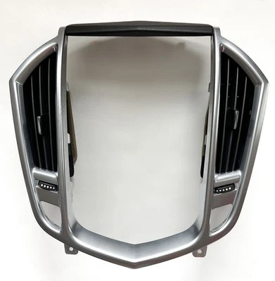 2010-2016 凯迪拉克 SRX 中心仪表板暖通空调通风口和无线电装饰边框原始设备制造商 — 第 1/4 张图片