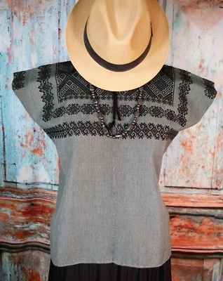 Telar Huipil Maya Salvia Verde y Negro A Rayas Tejido a Mano Chiapas México Foto 1 de 4