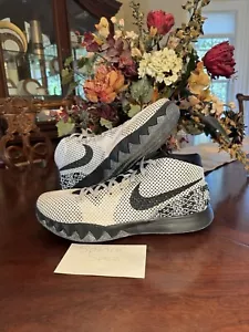 Nike Kyrie 1 BHM - 718820-100 Basketball Shoe Rare PE Black White Size 14 - Picture 1 of 12