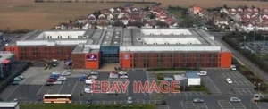 PHOTO LONDON VIEW OF THE PREMIER INN HOTEL AT HEATHROW. 2009 - Picture 1 of 1