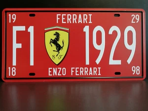 Decorazione numero auto a forma di targa in metallo Ferrari - Foto 1 di 10