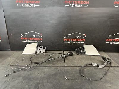 01-05 MERCEDES CLK320 LEFT & RIGHT CONVERTIBLE ROOF TOP COVER TRIM HINGE FLAPS - Image 1 of 4