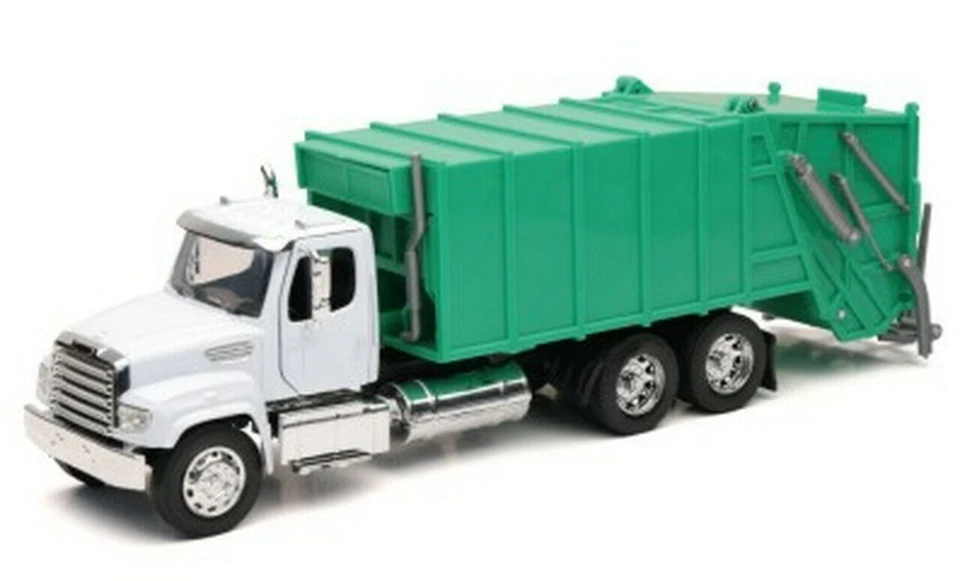 New  Ray 1/32 Freightliner 114SD Garbage Truck Color may vary NRY11033 - Image 1 of 1