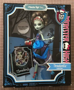 Monster High Scarily Ever After Threadarella Frankie Stein 2012 Target Exclu Nuevo en caja - Imagen 1 de 6