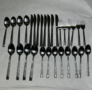 Vtg Rose Flatware Set Floral SRB72 RICKI Pattern Rogers Co Stanley Roberts - Picture 1 of 7